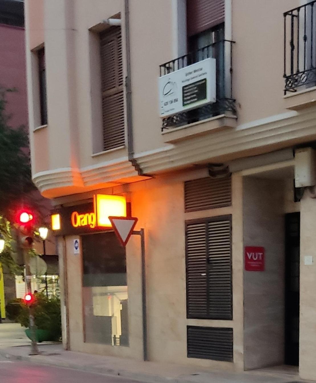 Luz De La Avenida Apartment Tomelloso Luaran gambar